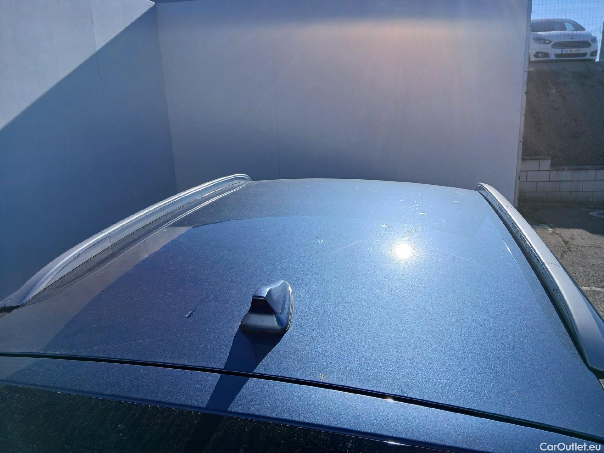  KIA  Niro KIA  / 2019 / 5P / crossover 1.6 GDi HEV 104kW (141CV) Drive #16