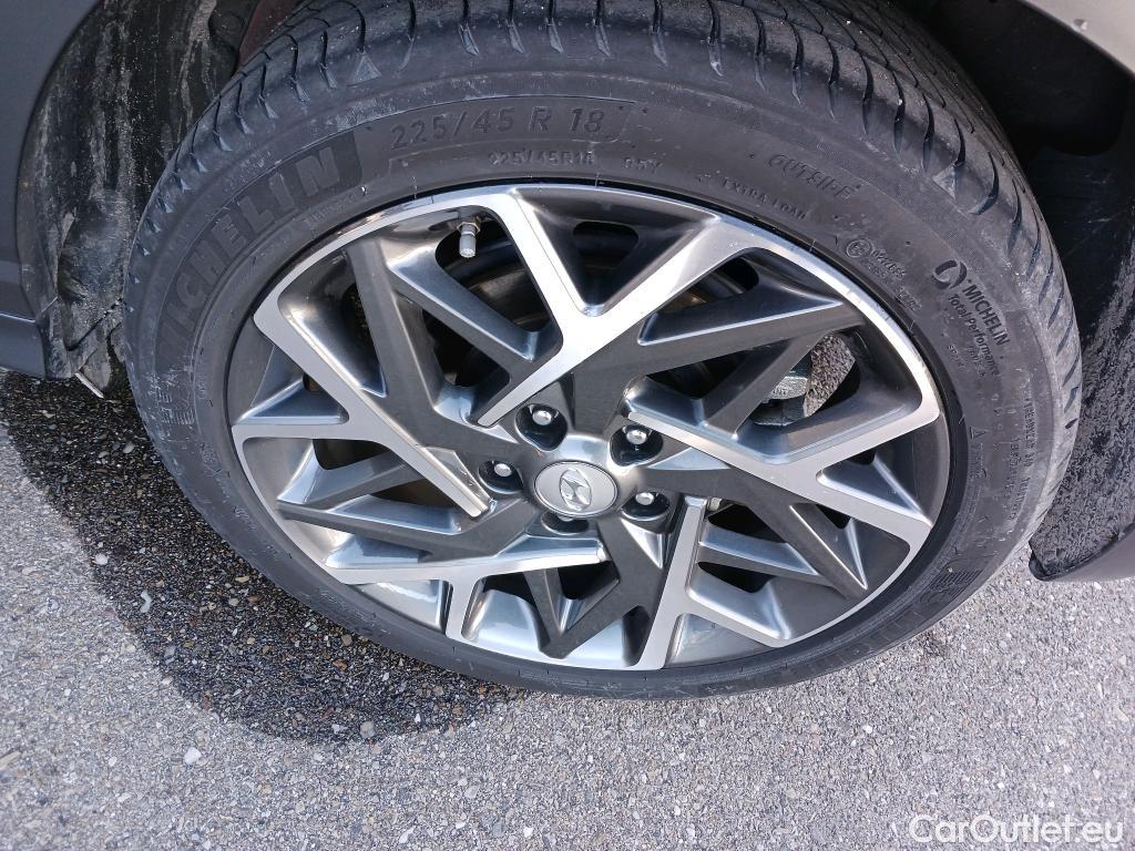  Hyundai  Konna HYUNDAI Kona / 2020 / 5P / todoterreno 1.6 GDI HEV Style Sky DCT #30