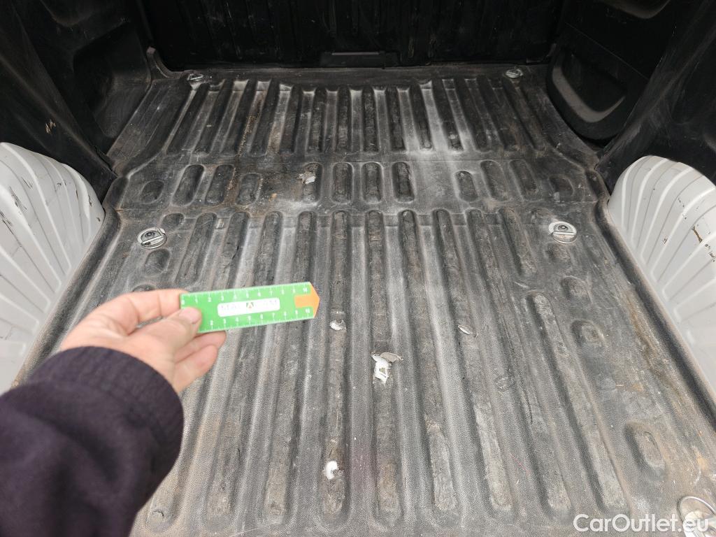  Peugeot  Partner PEUGEOT  / 2018 / 3P / furgón derivado de turismo Pro Standard 600kg BlueHDi 73kW (AC) #28