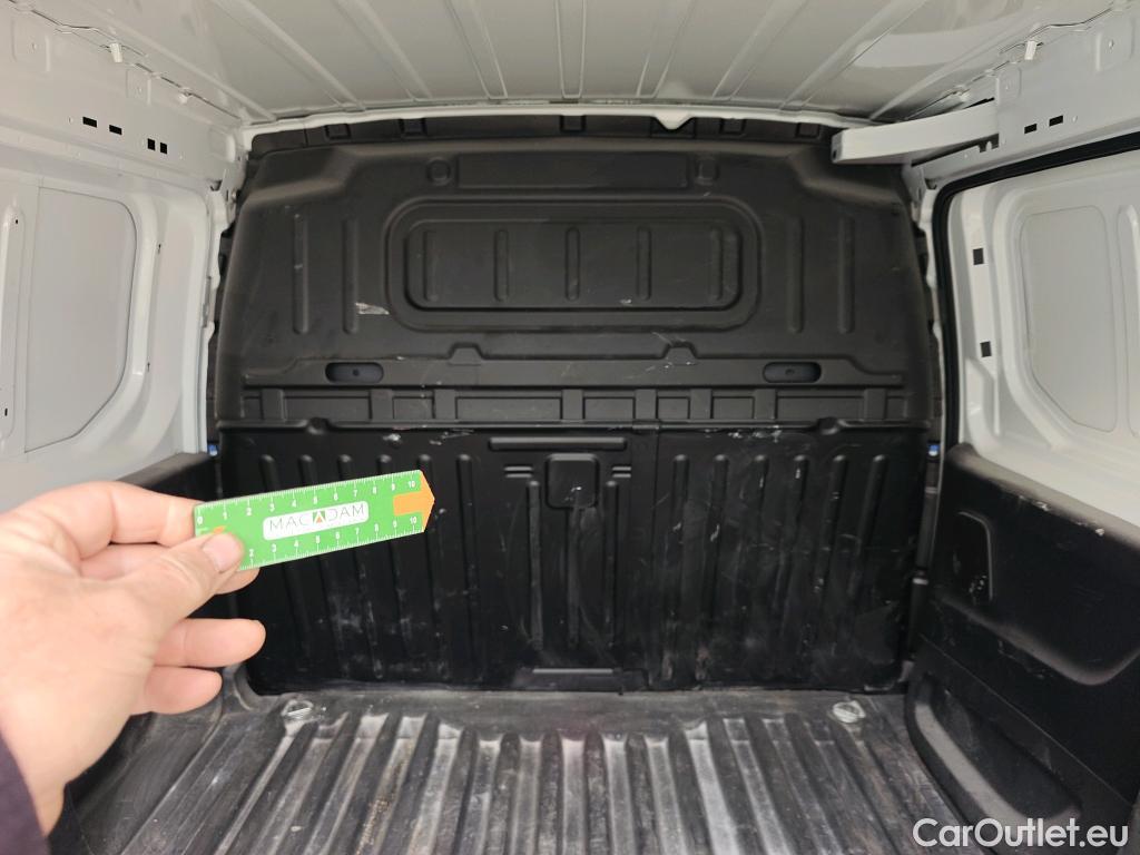  Peugeot  Partner PEUGEOT  / 2018 / 3P / furgón derivado de turismo Pro Standard 600kg BlueHDi 73kW (AC) #10