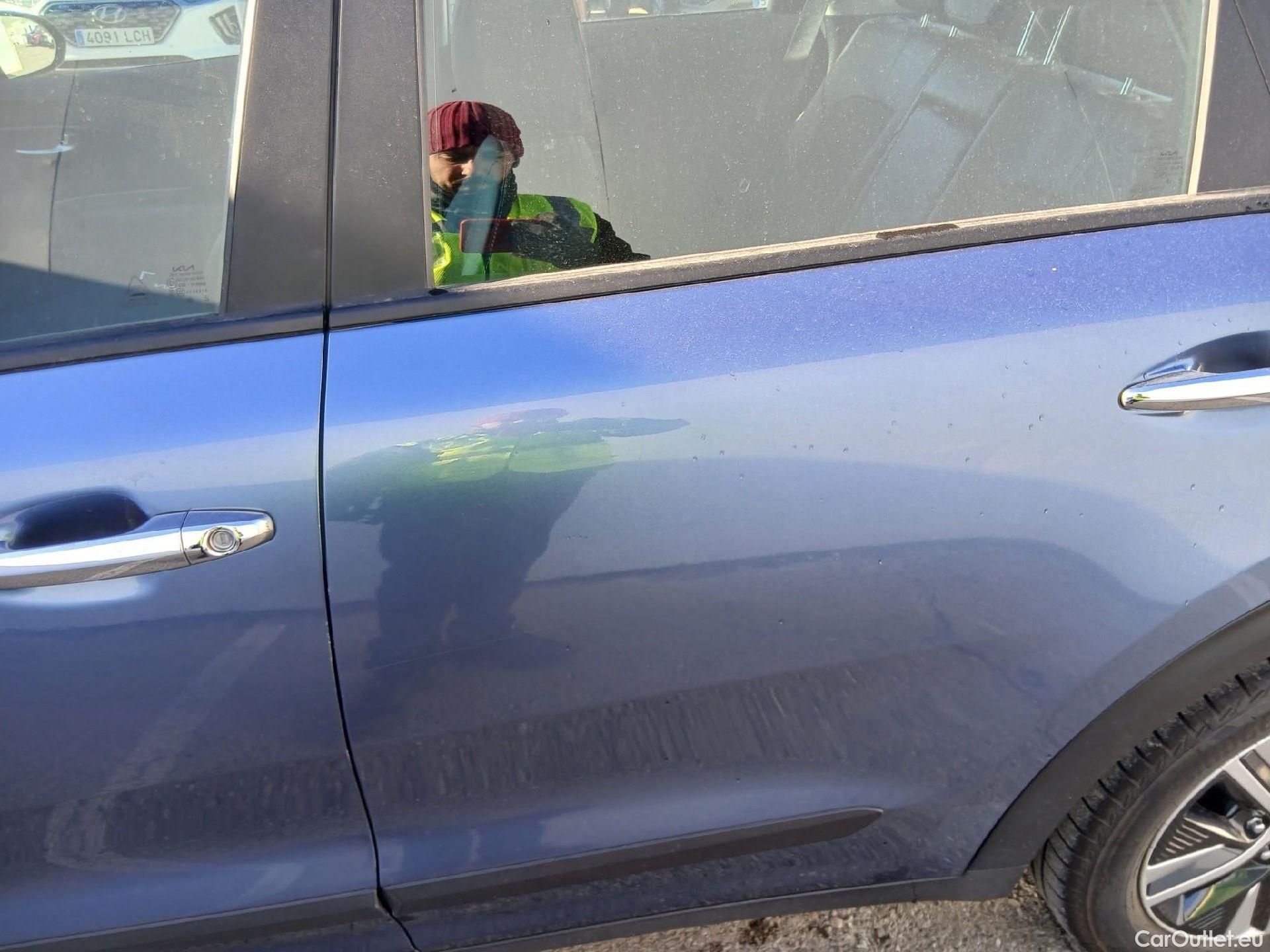  KIA  Niro KIA  / 2019 / 5P / crossover 1.6 GDi HEV 104kW (141CV) Drive #8