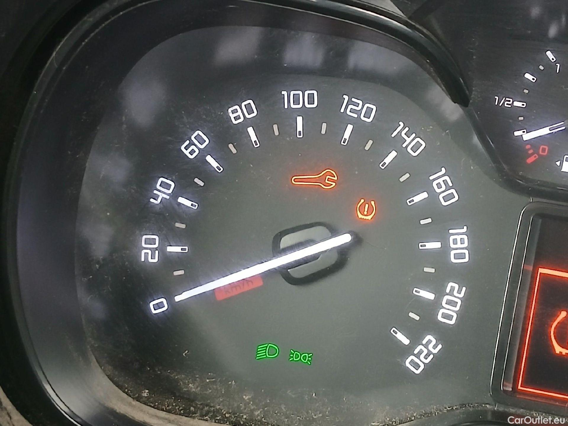  Citroen  Berlingo CITROEN  COMBI Talla M BlueHDi 100 S&S LIVE #5