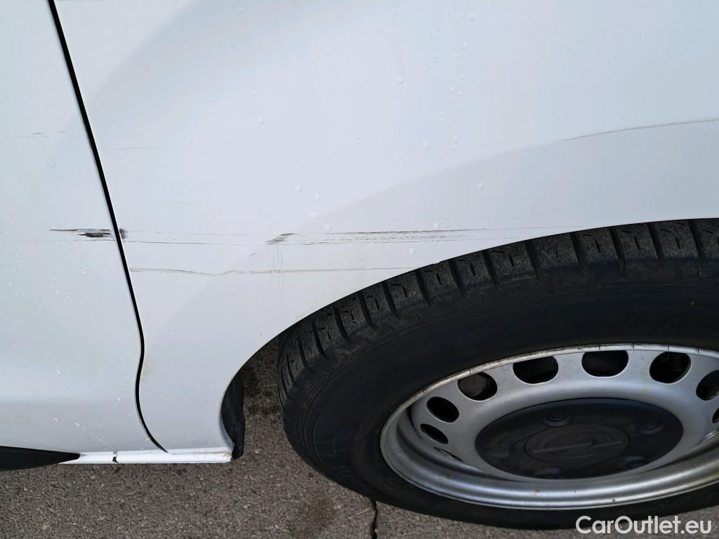  Opel  Vivaro OPEL  / 2019 / 4P / furgón 2.0 Diésel 88kW (120CV) L Inc. Select #44