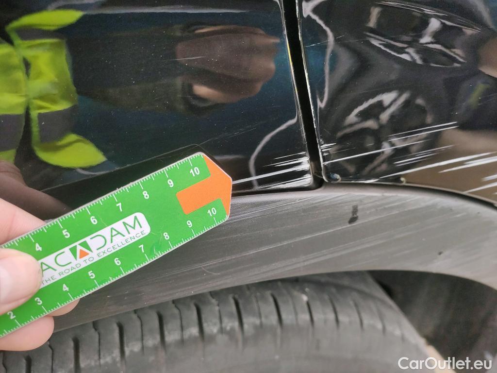  Renault  Kadjar RENAULT  / 2019 / 5P / crossover Intens Blue dCi 85kW (115CV) #12