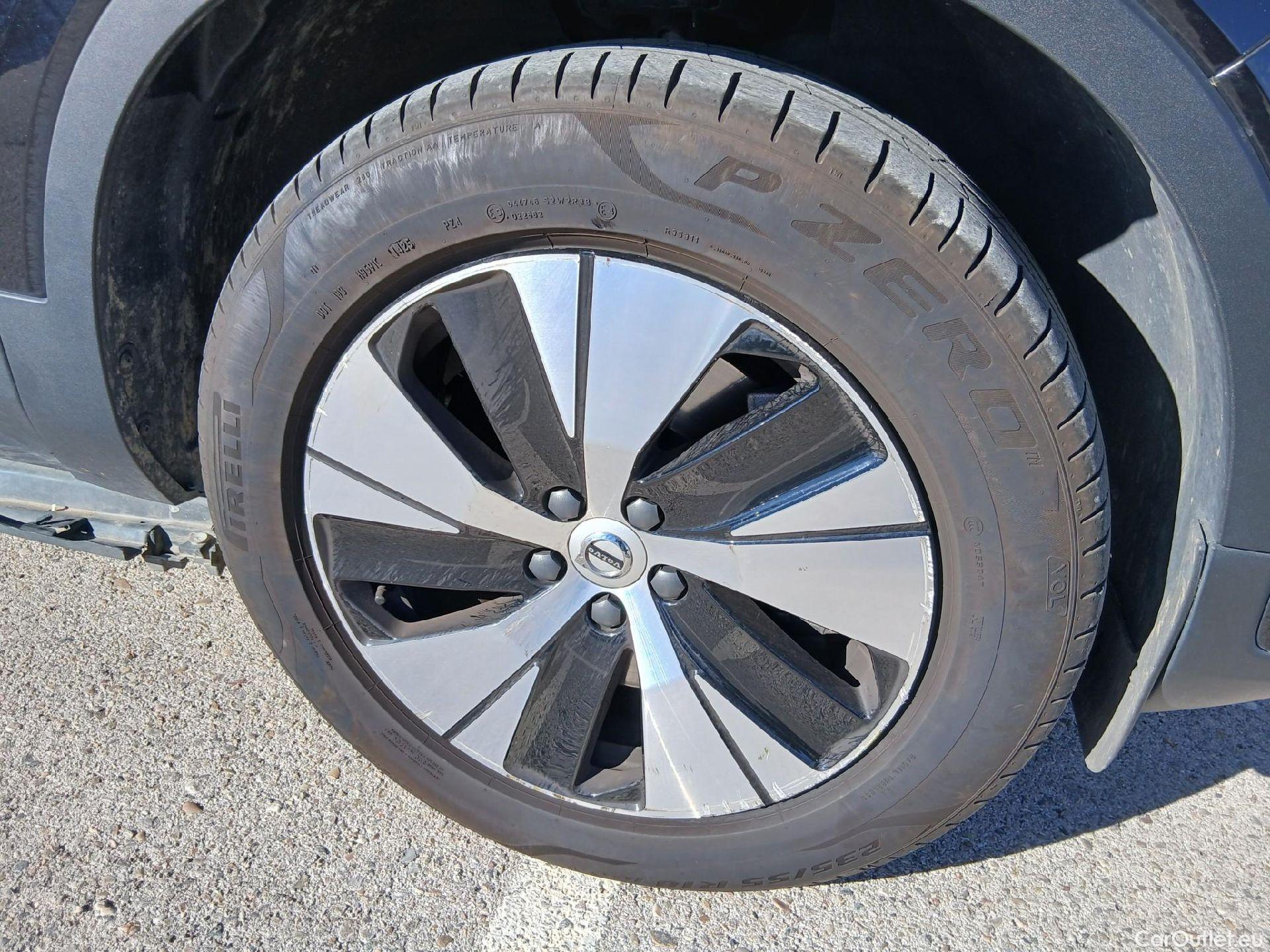  Volvo  XC 40 VOLVO XC40 / 2021 / 5P / todoterreno 1.5 T4 Recharge PHEV Core Auto #54