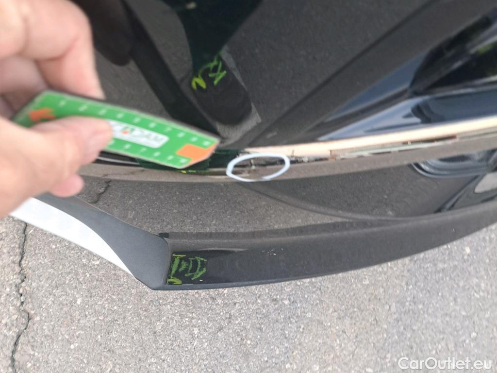  KIA  Sportage KIA  / 2018 / 5P / todoterreno 1.6 MHEV GT Line Essential 136CV DCT 4X2 #24