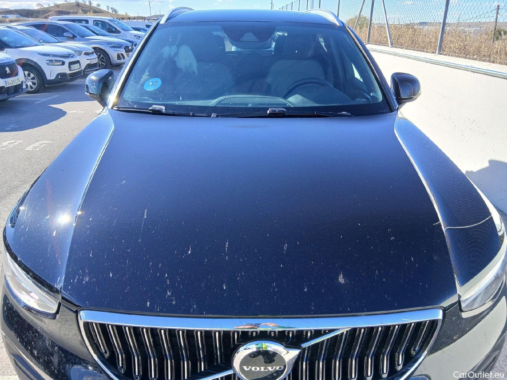  Volvo  XC 40 VOLVO XC40 / 2021 / 5P / todoterreno 1.5 T4 Recharge PHEV Core Auto #2