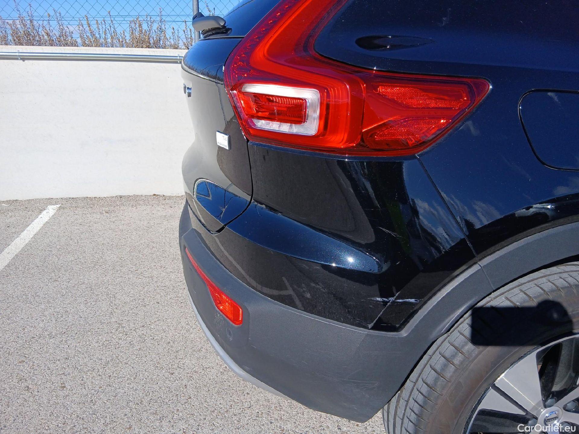  Volvo  XC 40 VOLVO XC40 / 2021 / 5P / todoterreno 1.5 T4 Recharge PHEV Core Auto #32