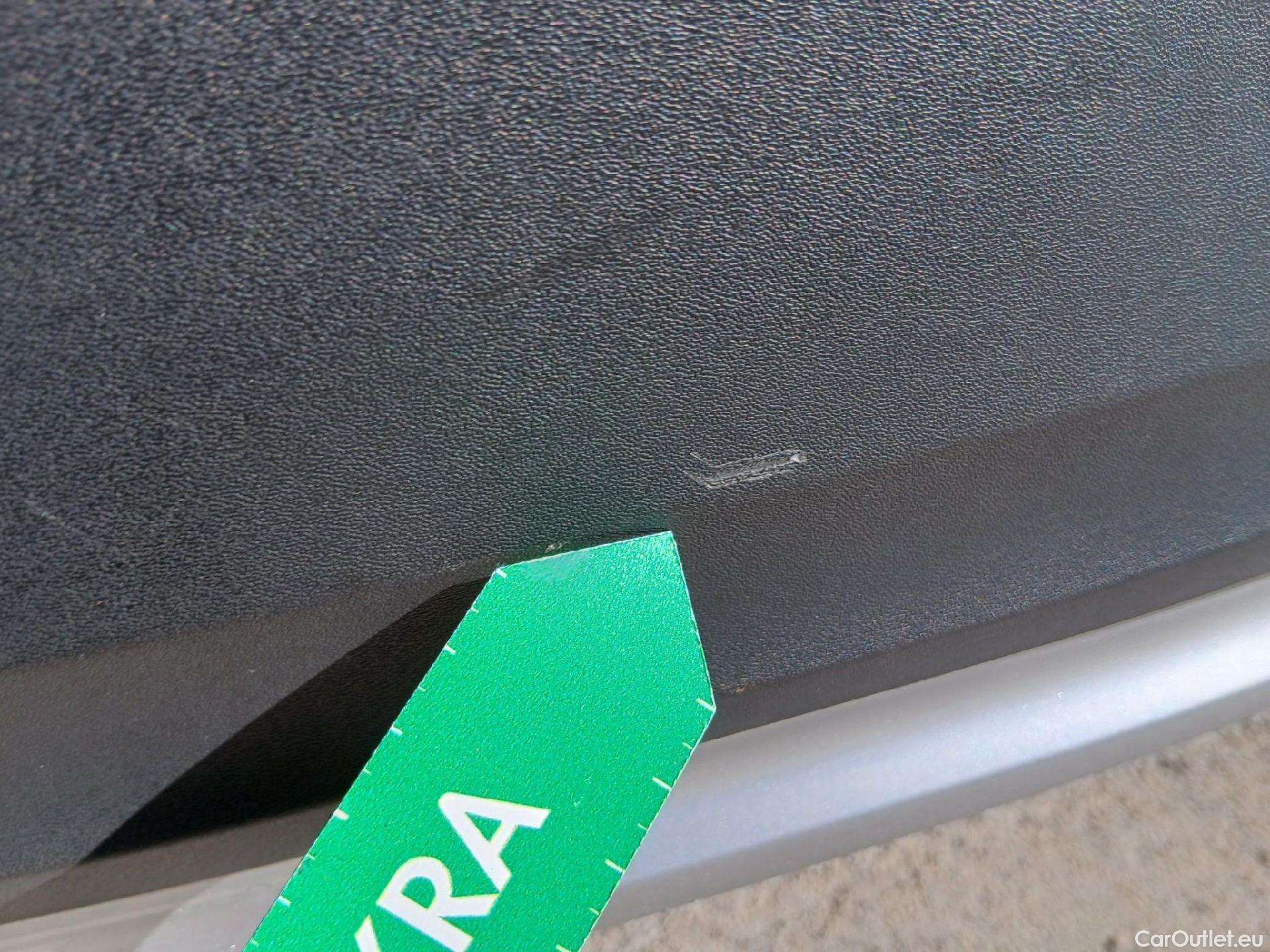  Volvo  XC 40 VOLVO XC40 / 2021 / 5P / todoterreno 1.5 T4 Recharge PHEV Core Auto #27