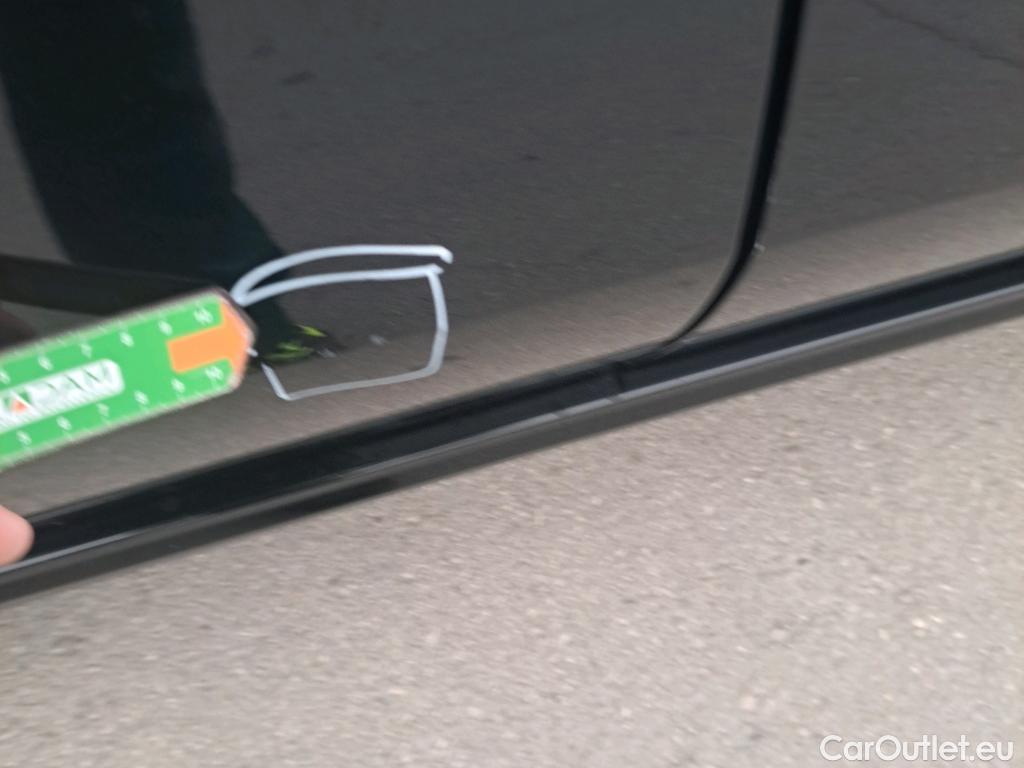  KIA  Sportage KIA  / 2018 / 5P / todoterreno 1.6 MHEV GT Line Essential 136CV DCT 4X2 #5