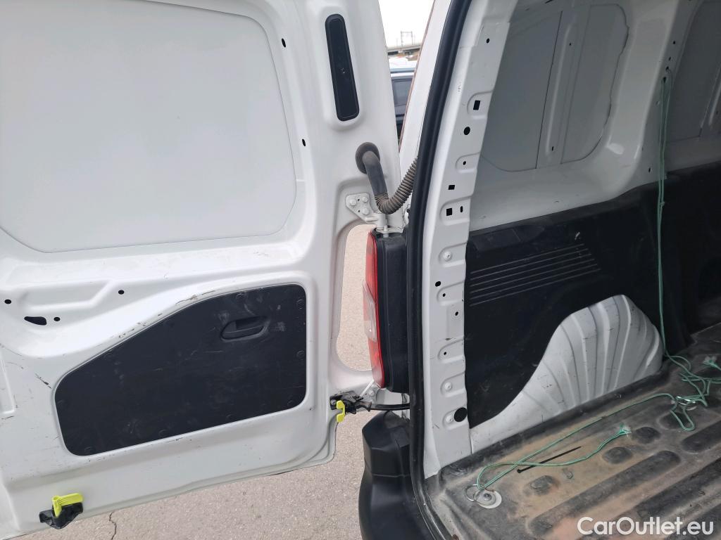  Citroen  Berlingo CITROEN  / 2018 / 3P / furgón derivado de turismo Talla M BlueHDi 73kW CONTROL #23