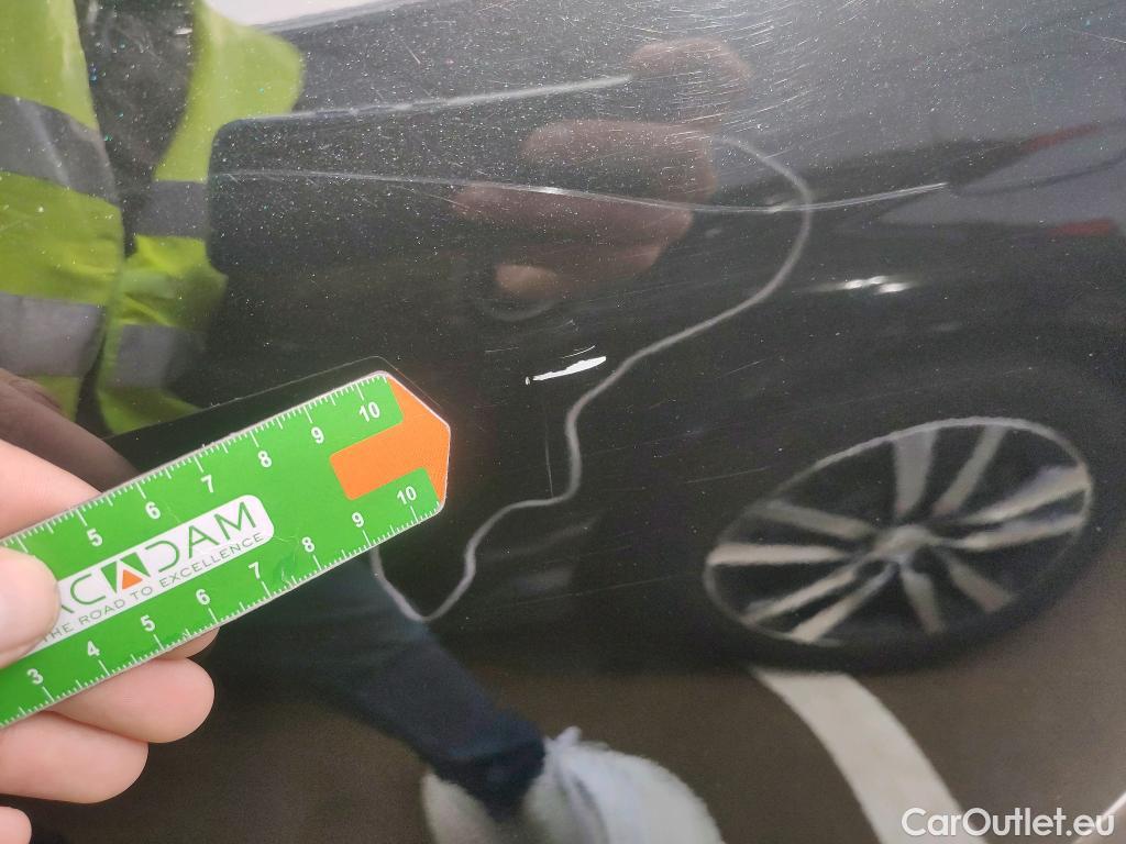  Renault  Kadjar RENAULT  / 2019 / 5P / crossover Intens Blue dCi 85kW (115CV) #16