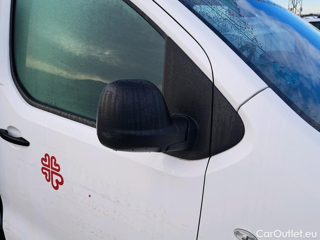  Opel  Vivaro OPEL  / 2019 / 4P / furgón 2.0 Diésel 88kW (120CV) L Inc. Select #49