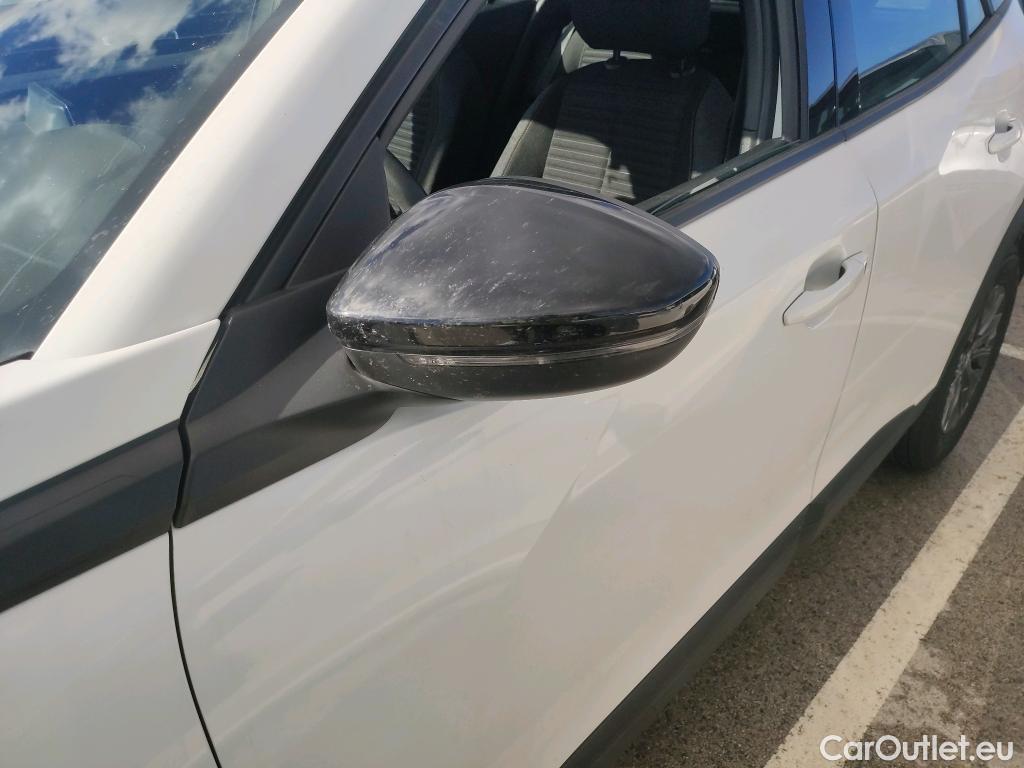  Peugeot  2008 PEUGEOT  / 2019 / 5P / todoterreno Active Pack BlueHDI 81kW (110CV) #26