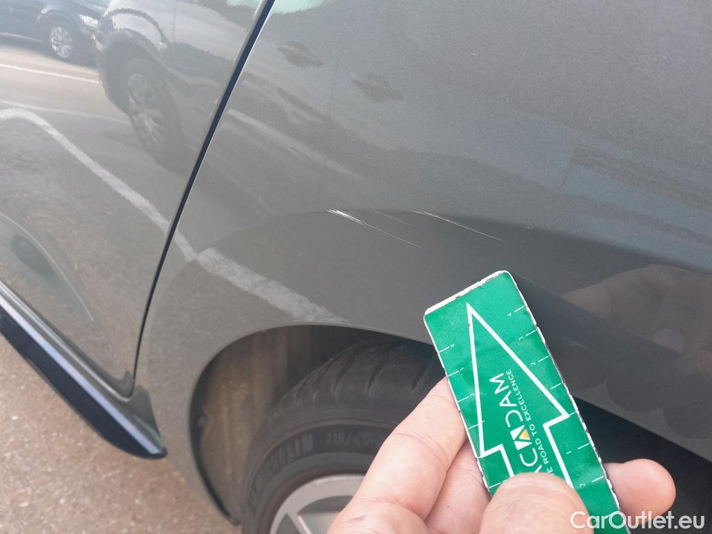  Audi  A1 Sportback AUDI A1 / 2018 / 5P / berlina con portón Sportback Black line 35 TFSI 110kW S tro #16