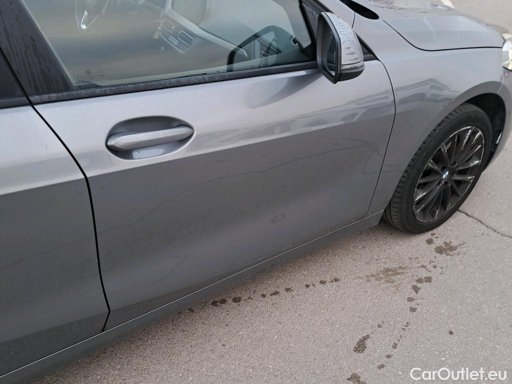  Bmw  Serie 1 BMW  / 2019 / 5P / berlina con portón 118i Corporate Auto. (AC) #44