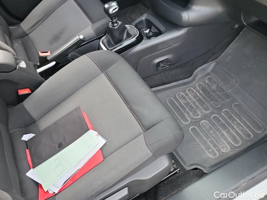  Citroen  C4 Cactus CITROEN  / 2018 / 5P / berlina con portón PureTech 81KW (110CV) S&S Shine (CX) #3