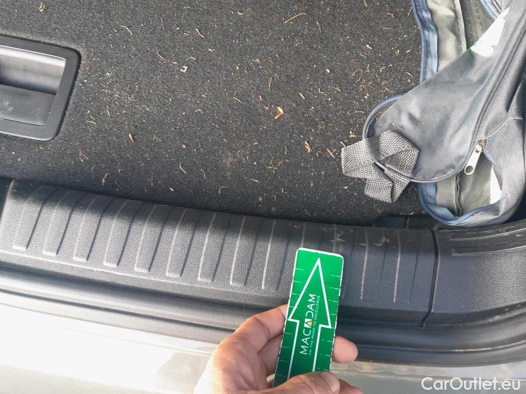  Audi  A1 Sportback AUDI A1 / 2018 / 5P / berlina con portón Sportback Black line 35 TFSI 110kW S tro #17