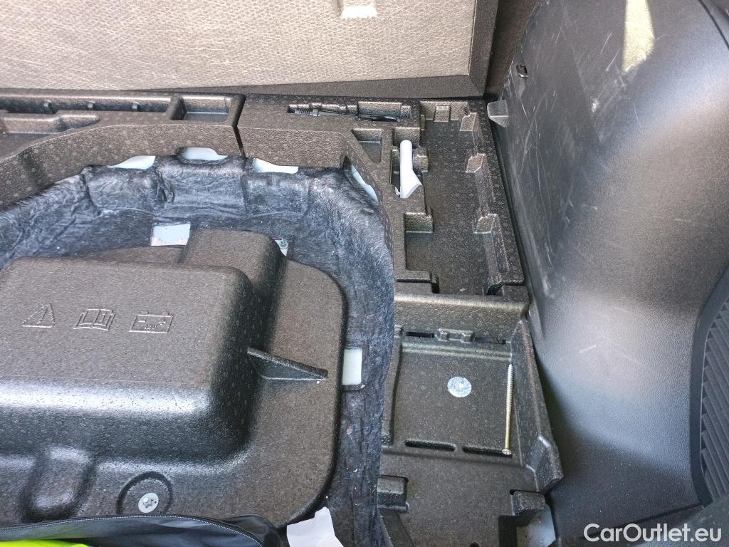  Ford  Kuga  Hybrid ST-Line 2.5 190CV ATV E6d #4