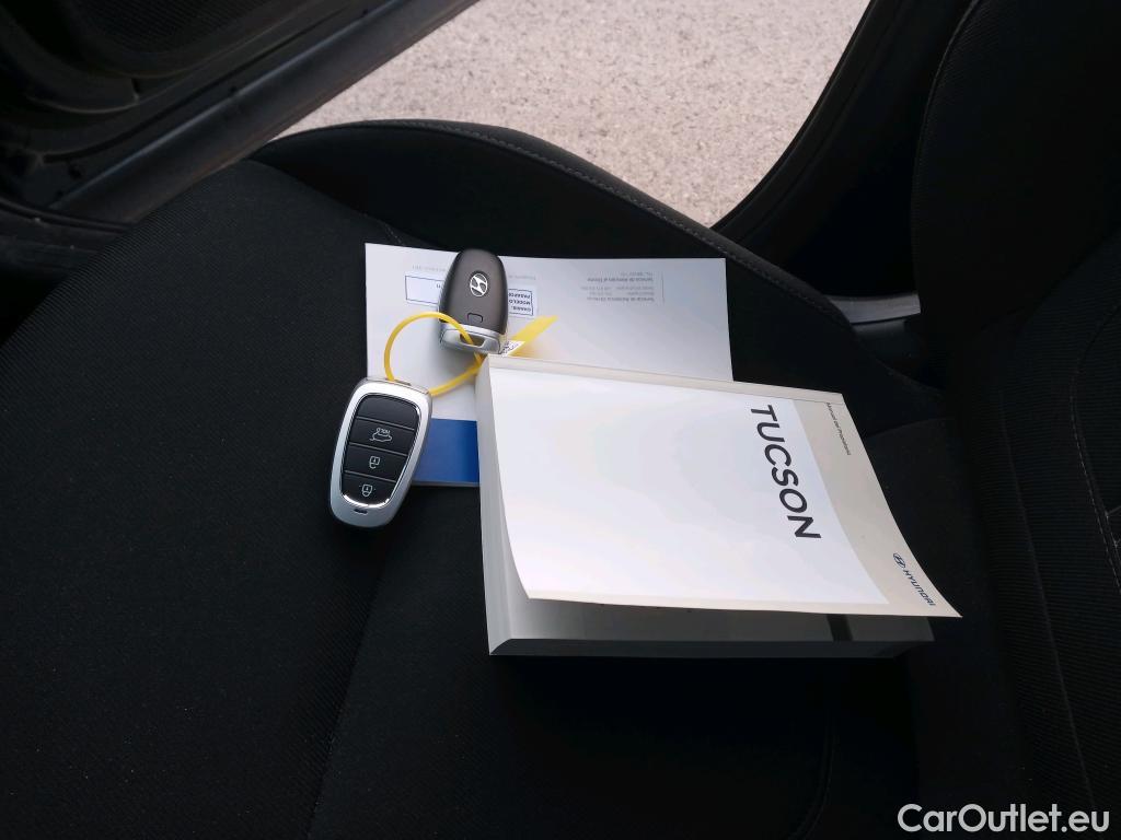  Hyundai  Tucson HYUNDAI  / 2020 / 5P / todoterreno 1.6 CRDI 100kW (136CV) 48V Tecno DCT 2C #4