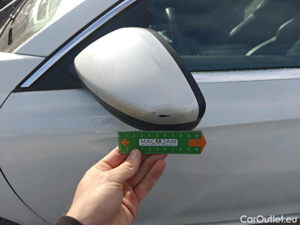  Peugeot  508 PEUGEOT  / 2018 / 5P / berlina con portón 5P Allure Pack BlueHDi 130 S&S EAT8 #43