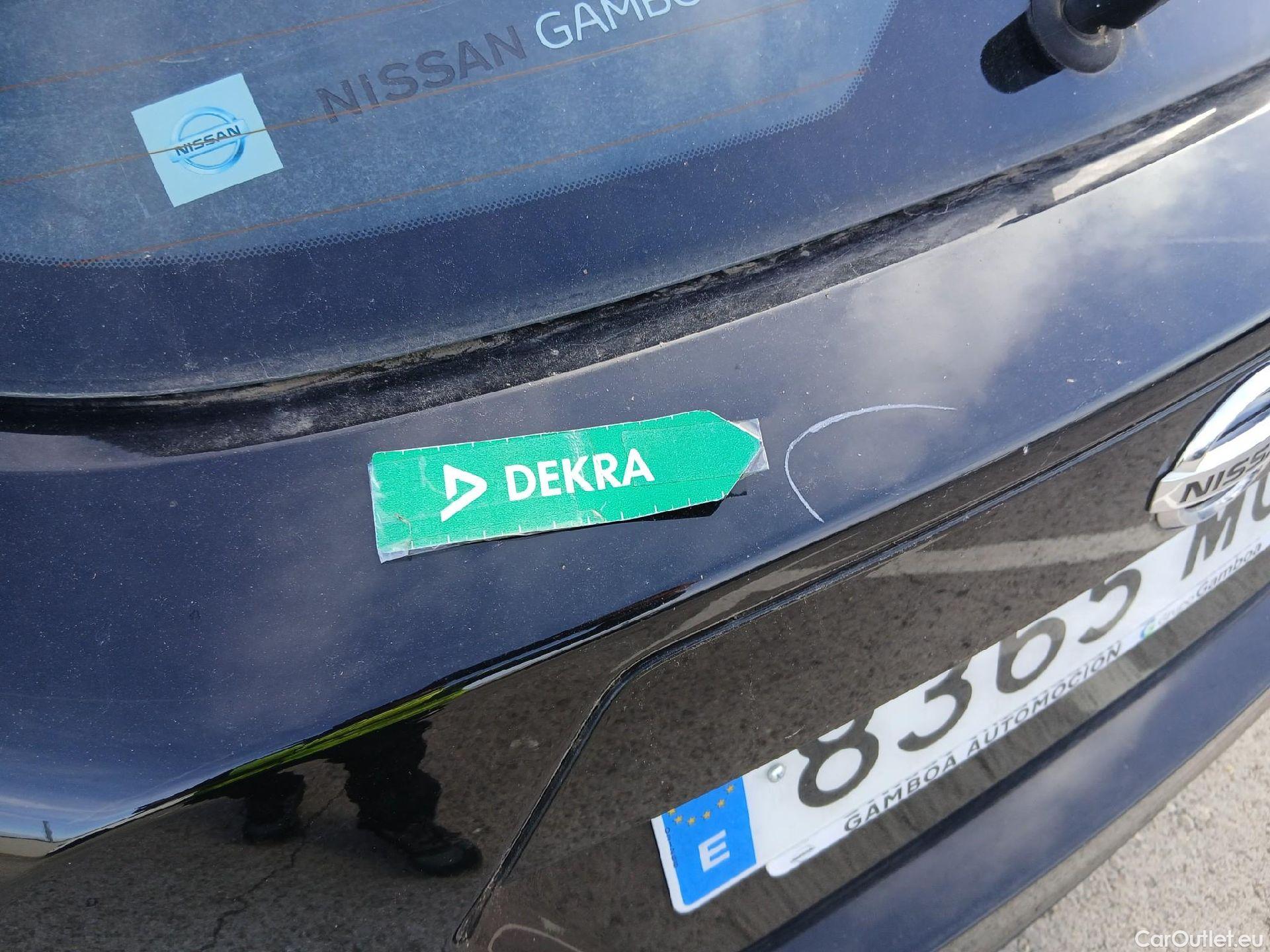  Nissan  Micra NISSAN  / 2017 / 5P / berlina con portón IG-T 68 kW (92 CV) E6D-F Acenta Sprint #28