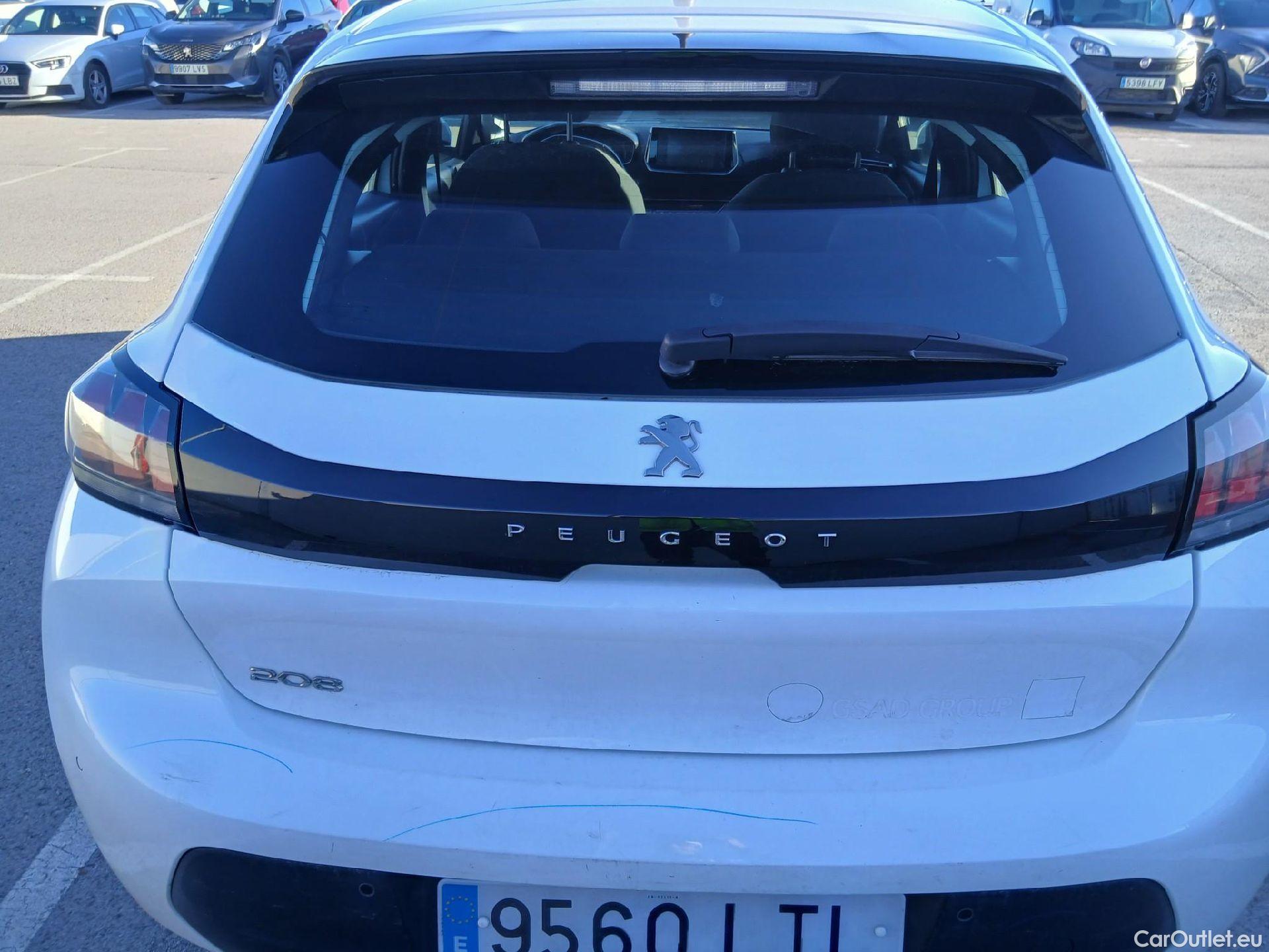  Peugeot  208 PEUGEOT  / 2019 / 5P / berlina con portón BlueHDi 73kW (100CV) Active Pack (AC) #27