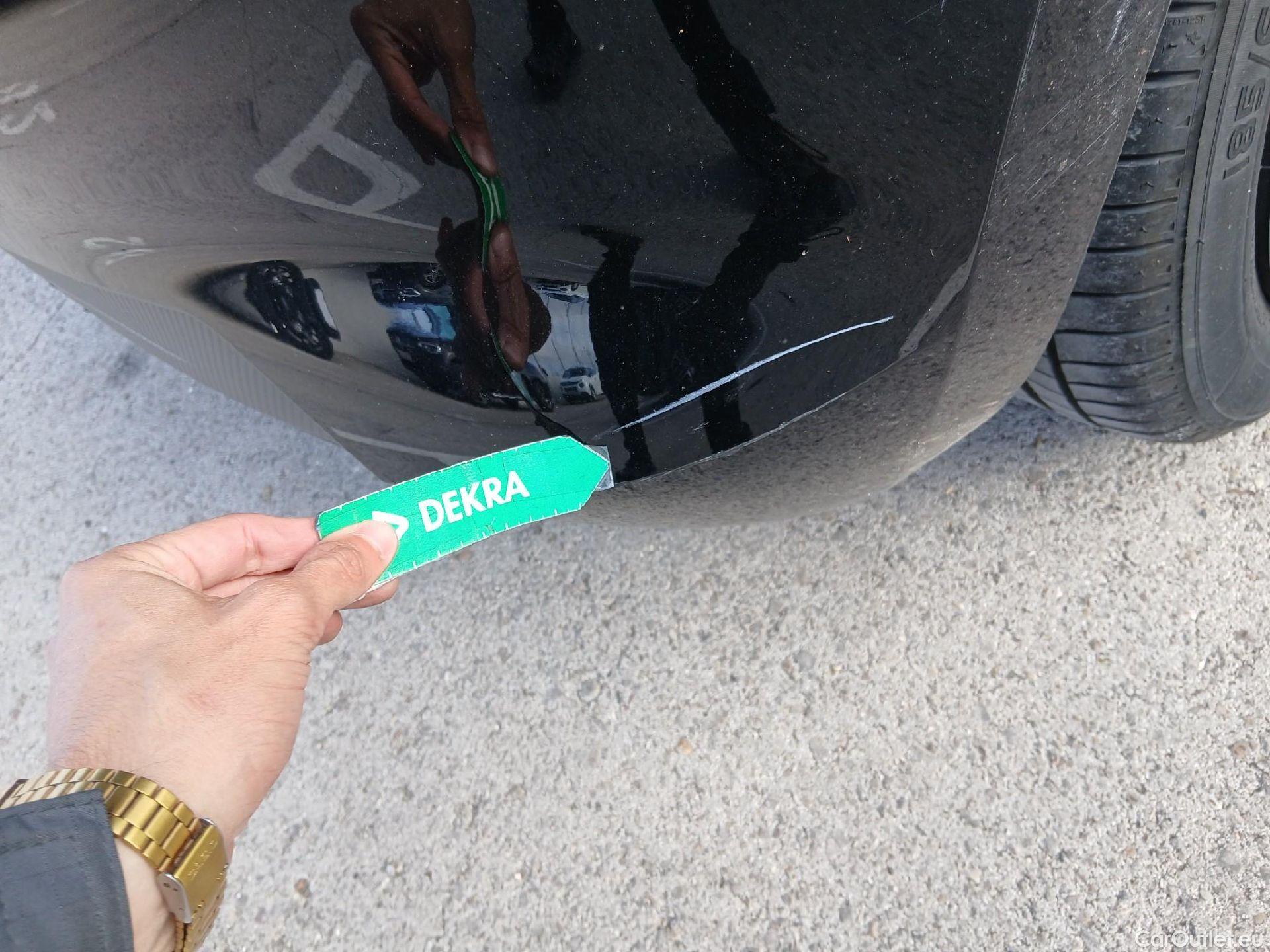  Nissan  Micra NISSAN  / 2017 / 5P / berlina con portón IG-T 68 kW (92 CV) E6D-F Acenta Sprint #21