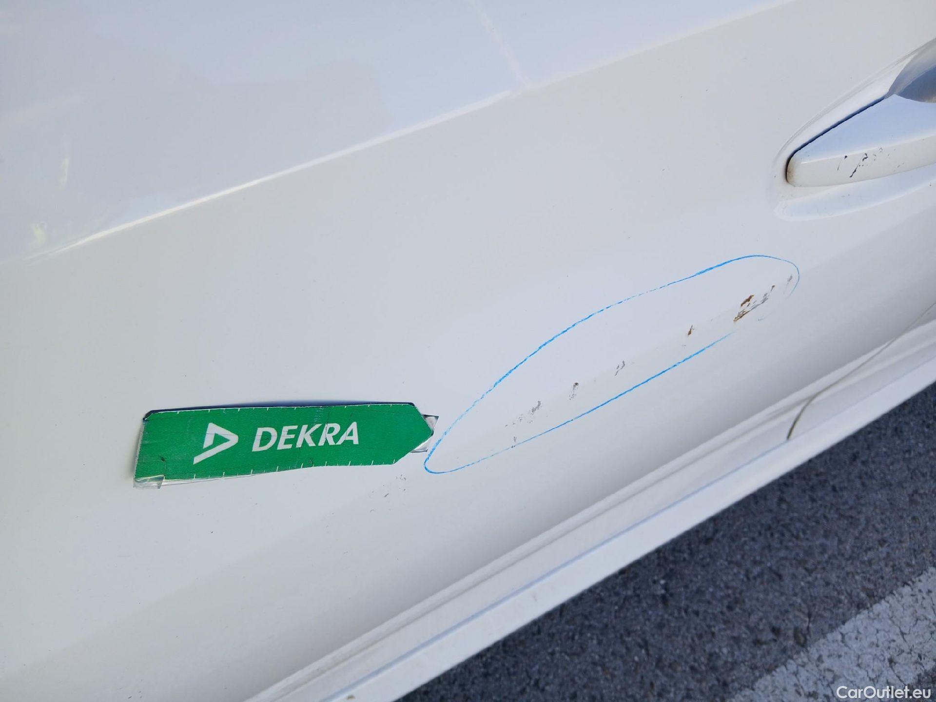  Peugeot  208 PEUGEOT  / 2019 / 5P / berlina con portón BlueHDi 73kW (100CV) Active Pack (AC) #18