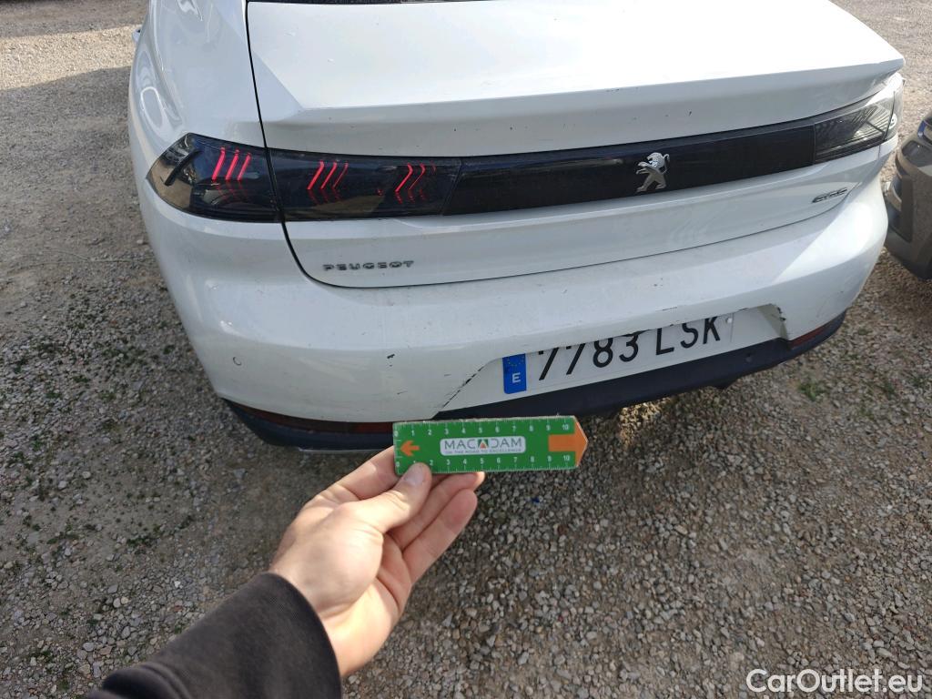  Peugeot  508 PEUGEOT  / 2018 / 5P / berlina con portón 5P Allure Pack BlueHDi 130 S&S EAT8 #39