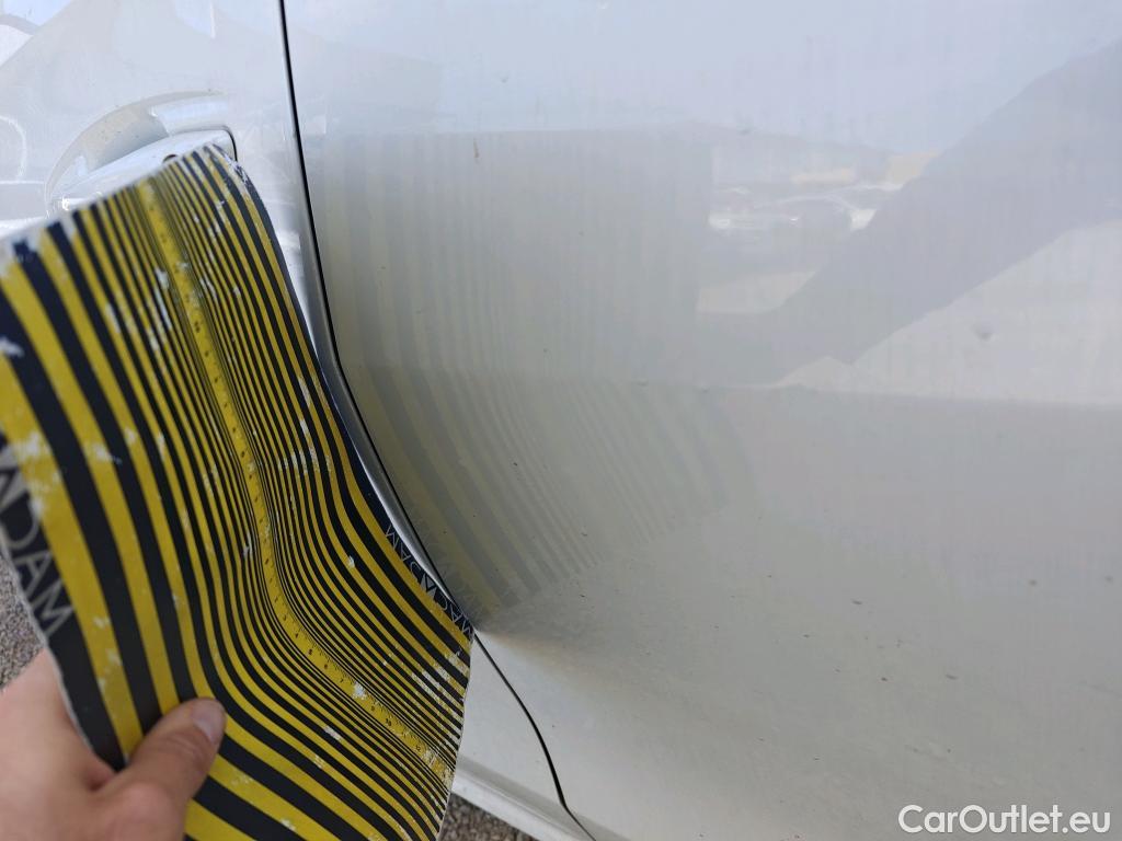  Peugeot  508 PEUGEOT  / 2018 / 5P / berlina con portón 5P Allure Pack BlueHDi 130 S&S EAT8 #16