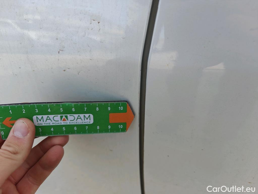  Peugeot  508 PEUGEOT  / 2018 / 5P / berlina con portón 5P Allure Pack BlueHDi 130 S&S EAT8 #21