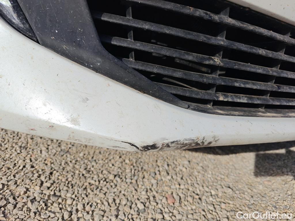  Peugeot  508 PEUGEOT  / 2018 / 5P / berlina con portón 5P Allure Pack BlueHDi 130 S&S EAT8 #37