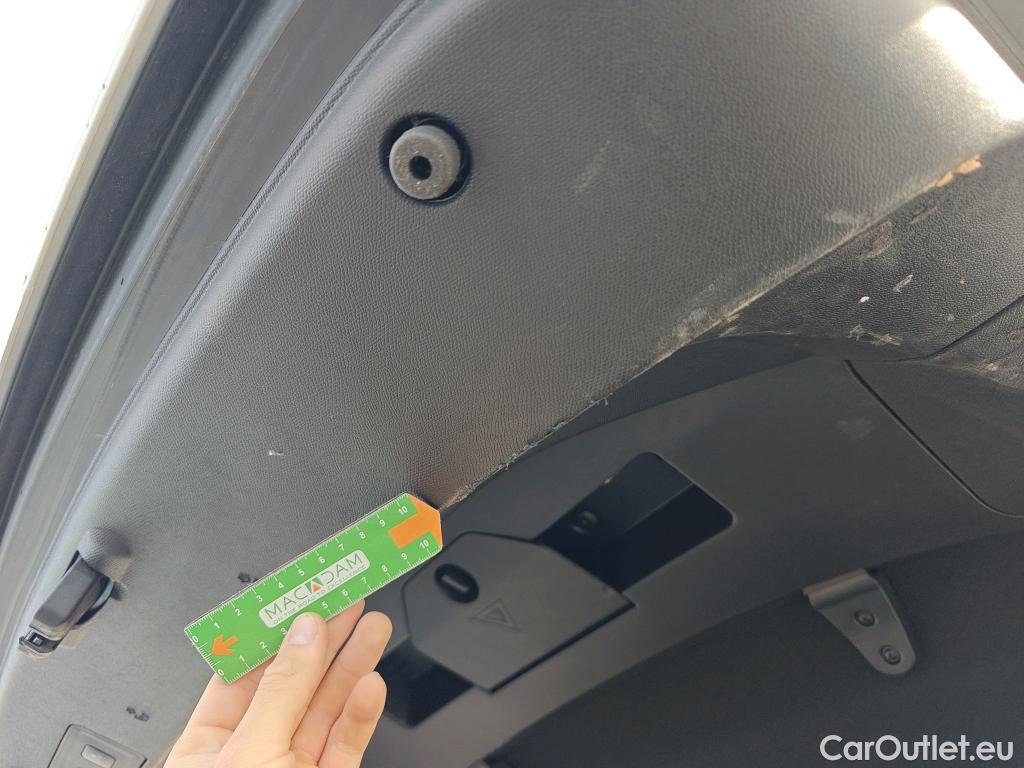  Peugeot  508 PEUGEOT  / 2018 / 5P / berlina con portón 5P Allure Pack BlueHDi 130 S&S EAT8 #29