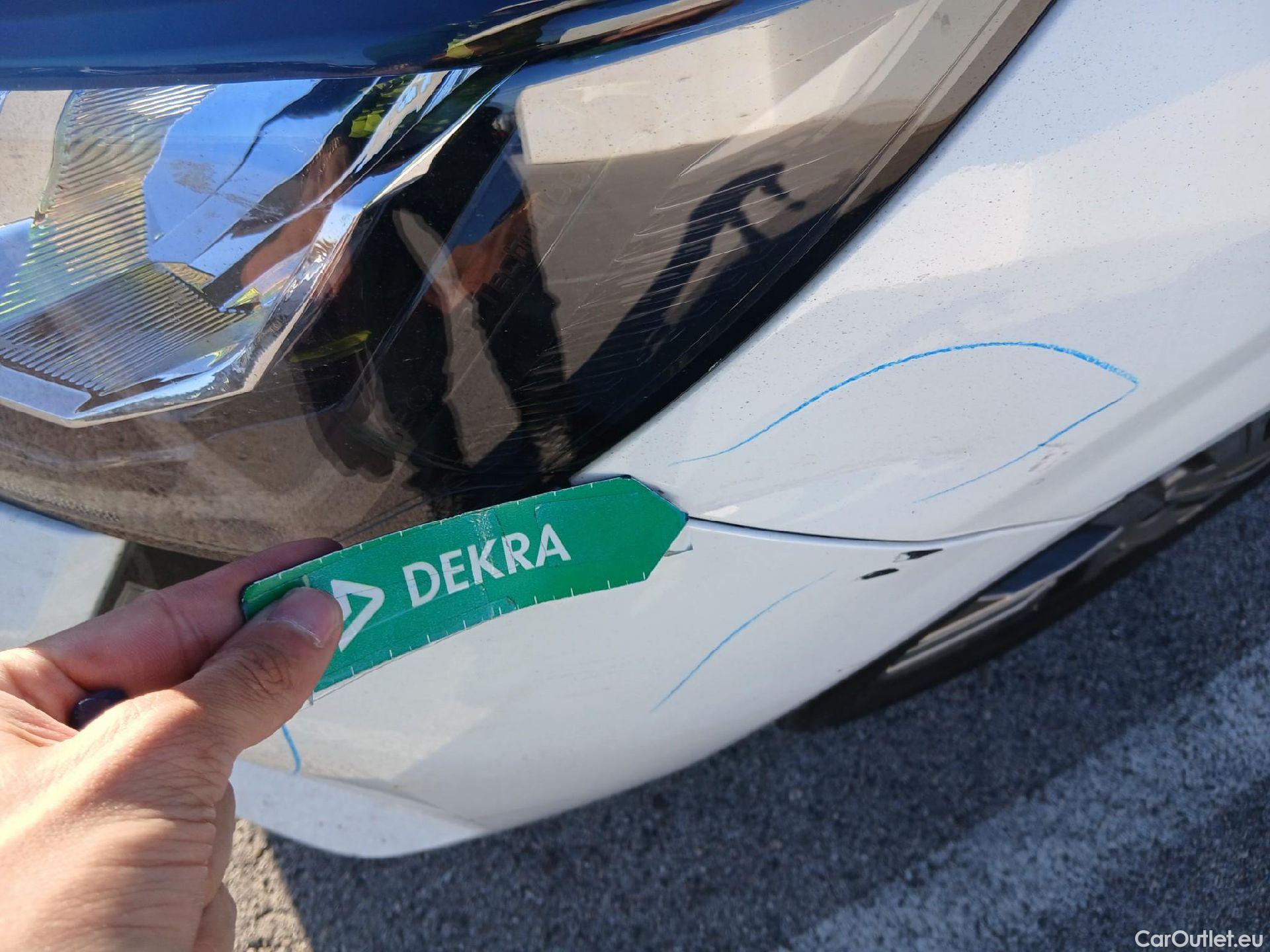  Peugeot  208 PEUGEOT  / 2019 / 5P / berlina con portón BlueHDi 73kW (100CV) Active Pack (AC) #12