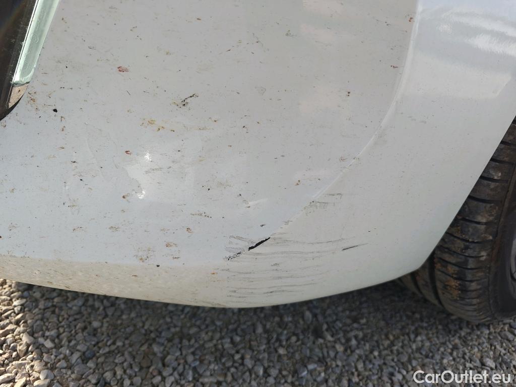  Peugeot  508 PEUGEOT  / 2018 / 5P / berlina con portón 5P Allure Pack BlueHDi 130 S&S EAT8 #38