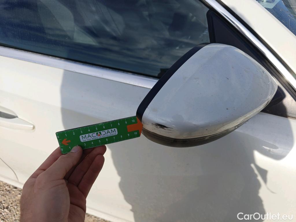  Peugeot  508 PEUGEOT  / 2018 / 5P / berlina con portón 5P Allure Pack BlueHDi 130 S&S EAT8 #46