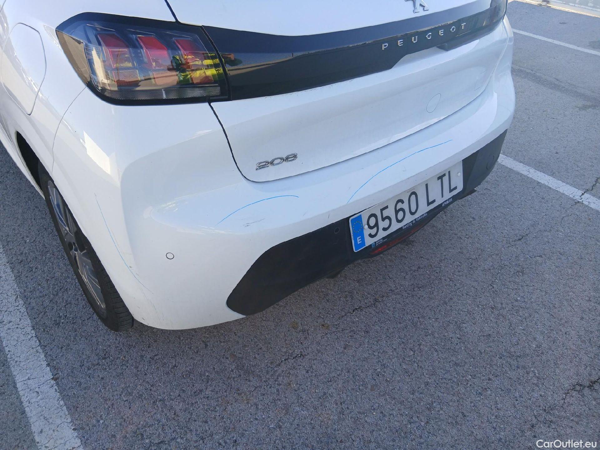  Peugeot  208 PEUGEOT  / 2019 / 5P / berlina con portón BlueHDi 73kW (100CV) Active Pack (AC) #24