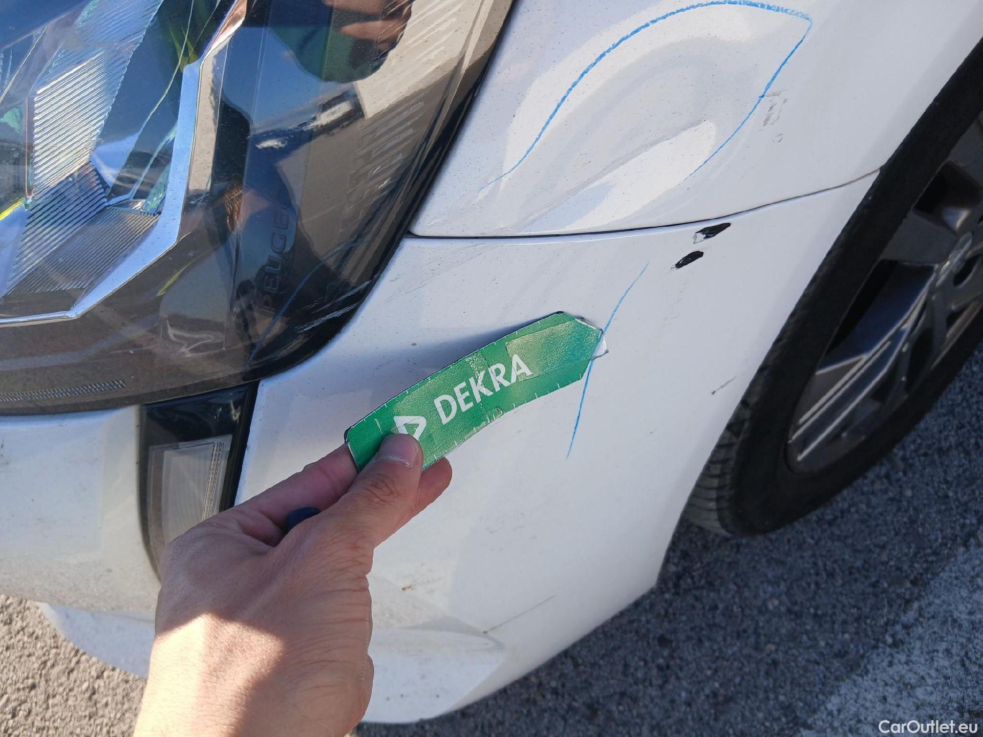  Peugeot  208 PEUGEOT  / 2019 / 5P / berlina con portón BlueHDi 73kW (100CV) Active Pack (AC) #5