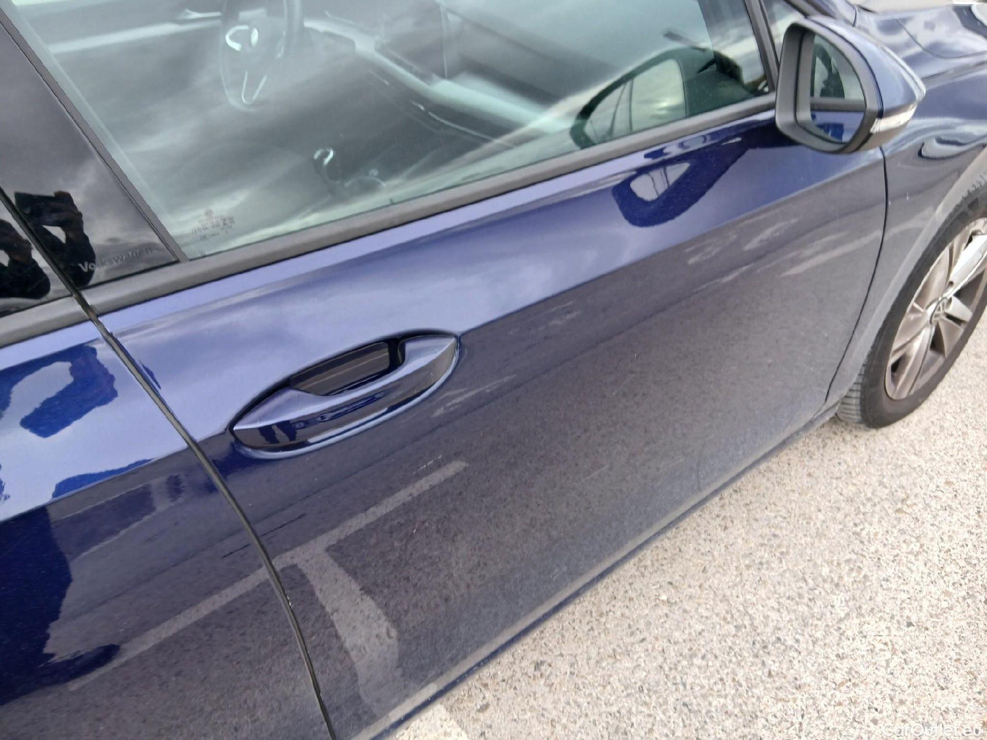  Volkswagen  Golf  VOLKSWAGEN / 2020 / 5P / familiar Life 1.0 TSI 81kW (110CV) Variant #38