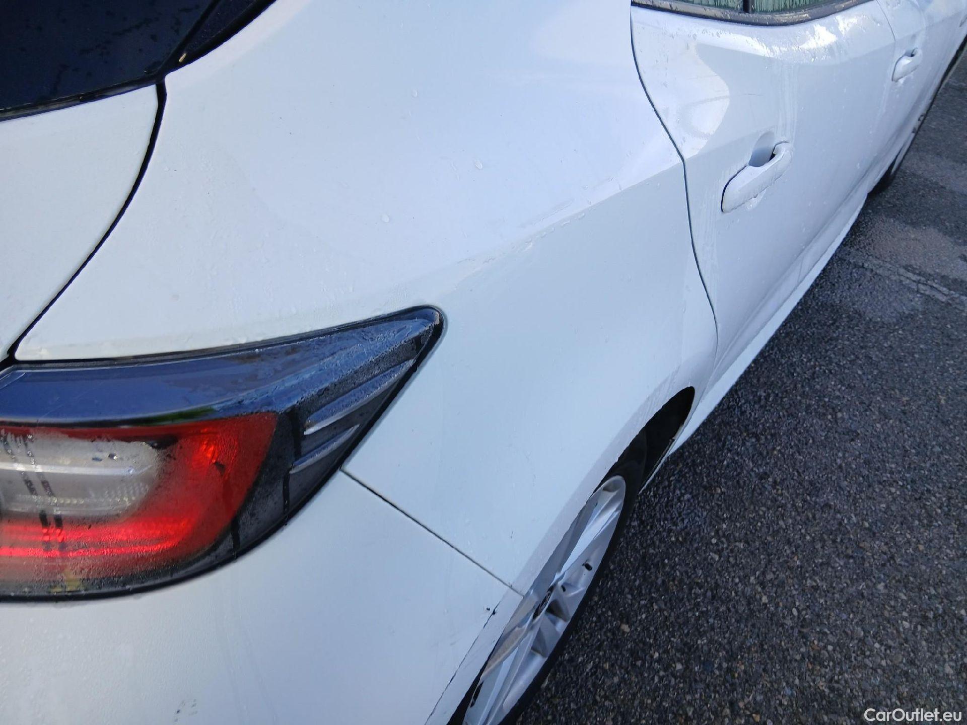  Toyota  Corolla TOYOTA  1.8 125H ACTIVE TECH E-CVT #15