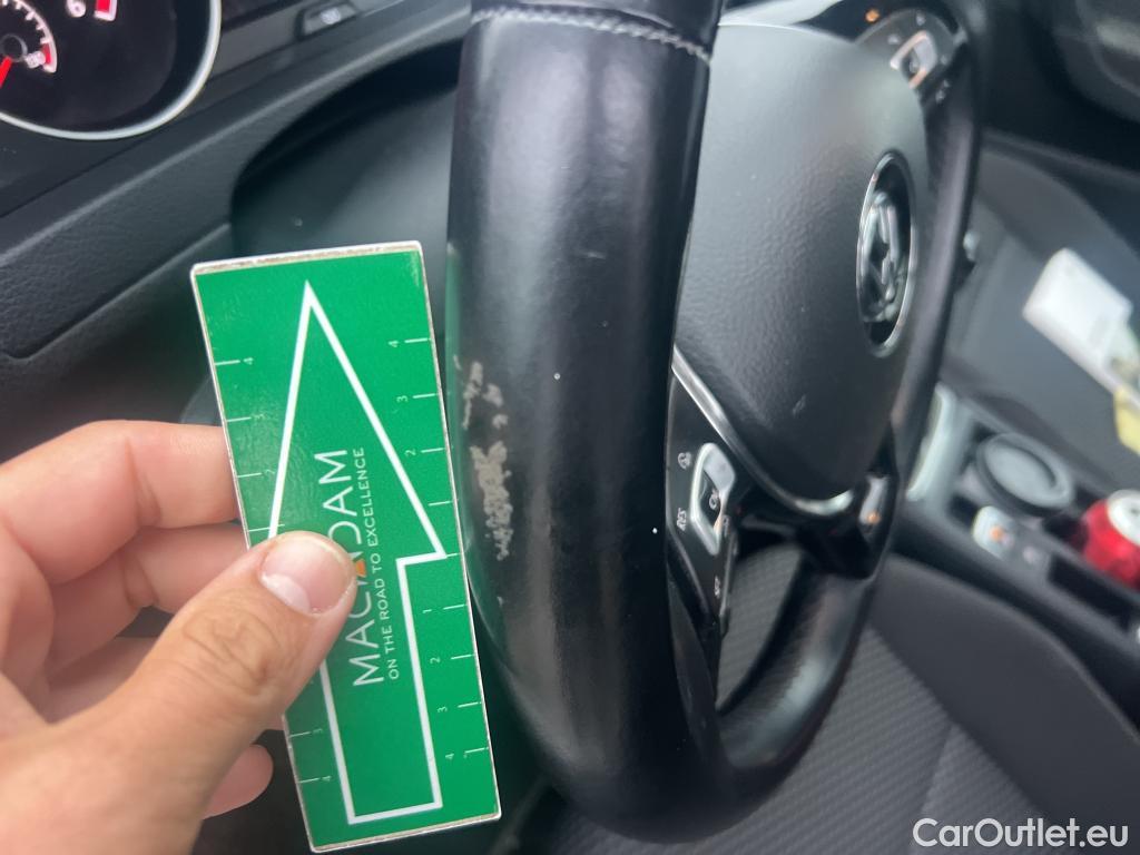  Volkswagen  Golf  VOLKSWAGEN / 2016 / 5P / berlina con portón Ready2Go 1.6 TDI 85kW (115CV) #4