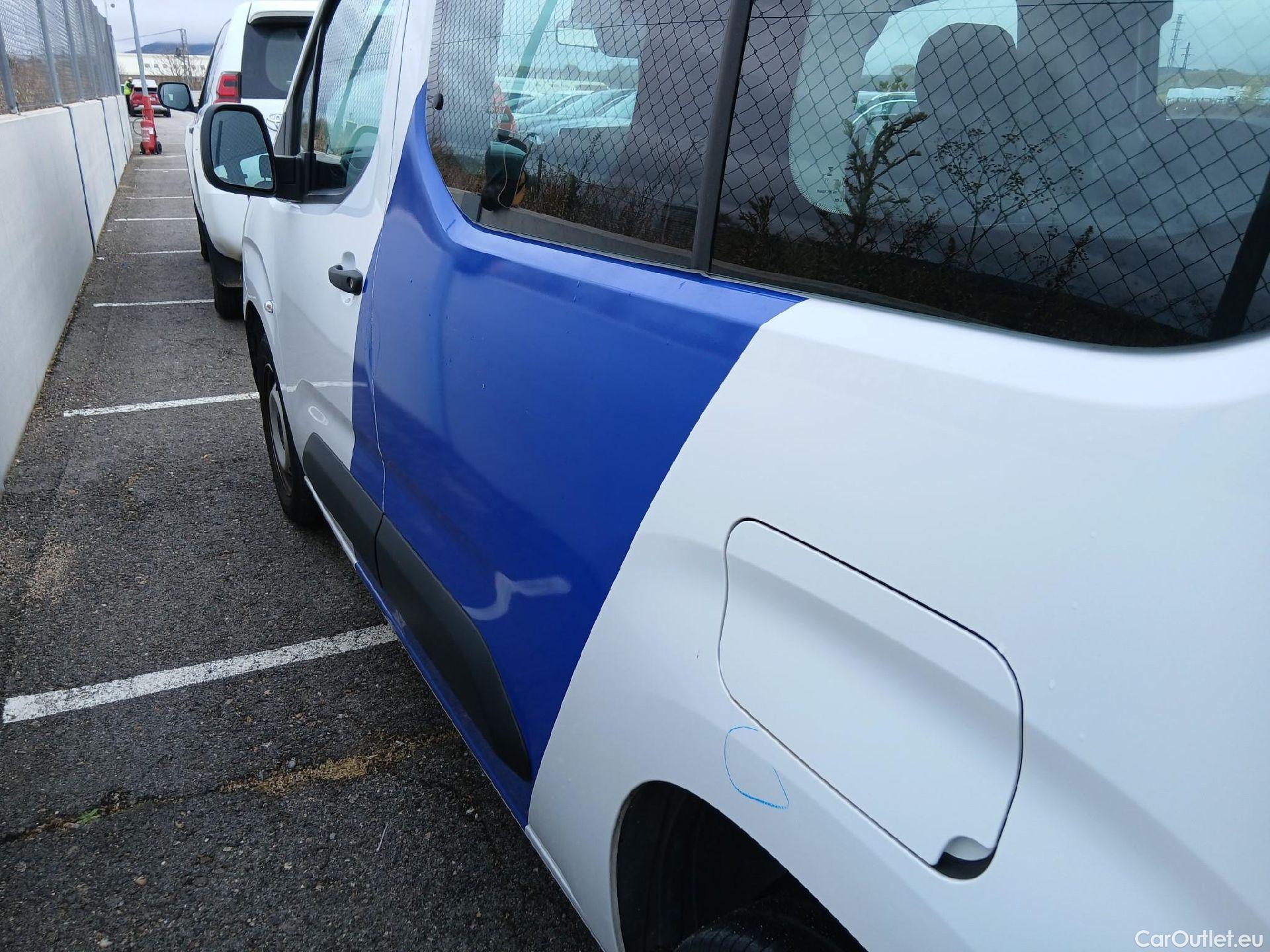  Citroen  Berlingo  Combi Live Pack Business M 1.5 BlueHDi 100CV MT6 E6d #16