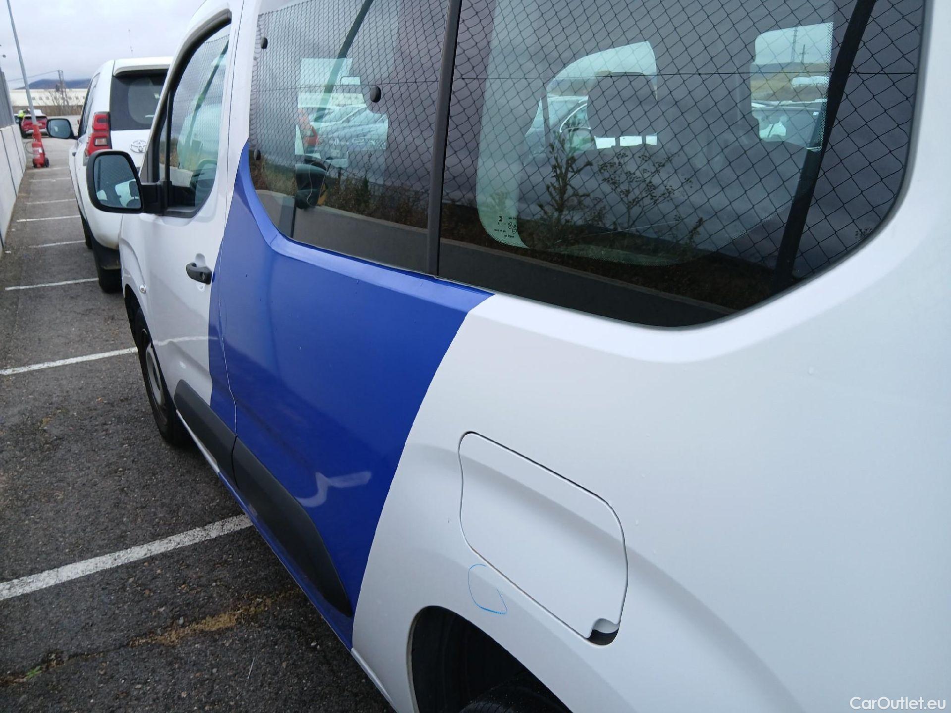  Citroen  Berlingo  Combi Live Pack Business M 1.5 BlueHDi 100CV MT6 E6d #13