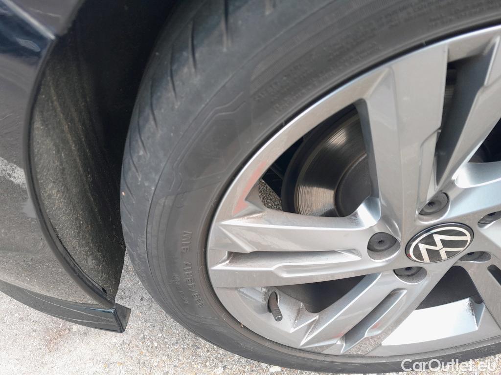  Volkswagen  Golf  VOLKSWAGEN / 2020 / 5P / berlina con portón R-Line 2.0 TDI 110kW (150CV) DSG #17