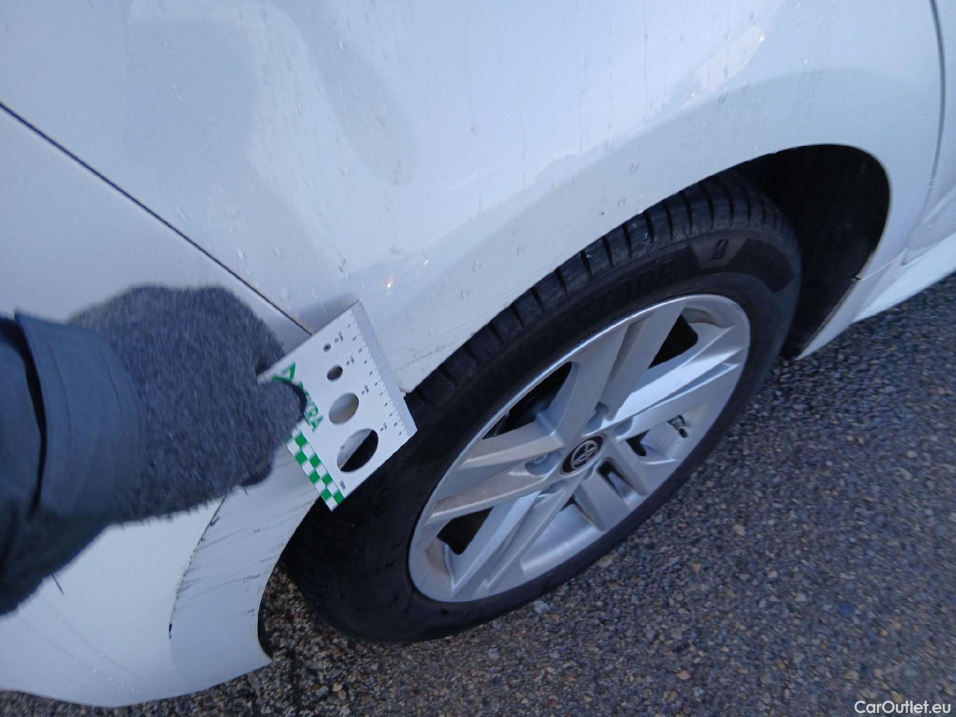  Toyota  Corolla TOYOTA  1.8 125H ACTIVE TECH E-CVT #16