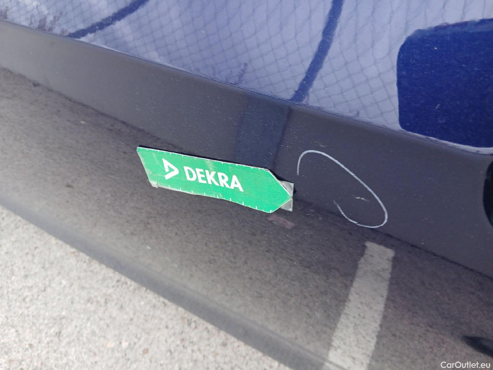  Volkswagen  Golf  VOLKSWAGEN / 2020 / 5P / familiar Life 1.0 TSI 81kW (110CV) Variant #17