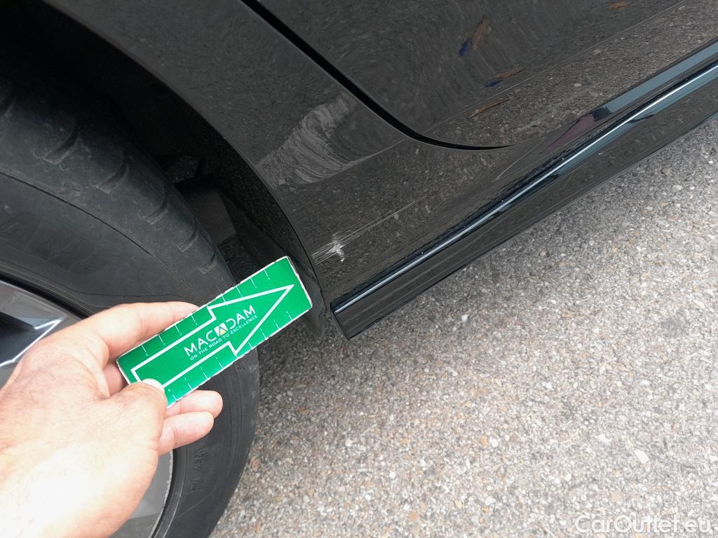  Volkswagen  Golf  VOLKSWAGEN / 2020 / 5P / berlina con portón R-Line 2.0 TDI 110kW (150CV) DSG #33