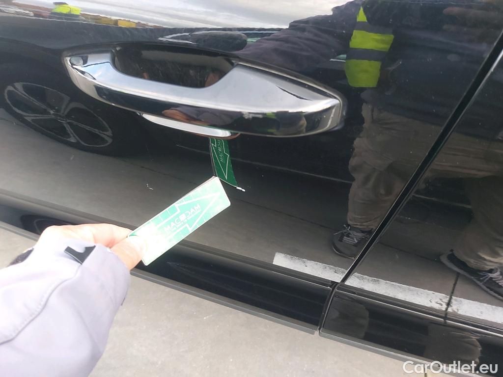  Volvo  XC 40 VOLVO XC40 / 2017 / 5P / todoterreno 1.5 T4 Twin Recharge Inscription Auto #4