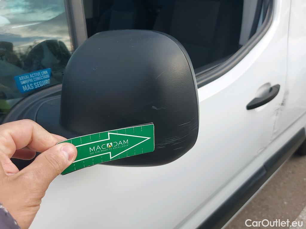  Peugeot  Partner PEUGEOT  / 2018 / 4P / furgón derivado de turismo Premium Standard 600kg BlueHDi 73kW #45